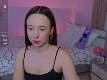 Trixiie  live sex cam