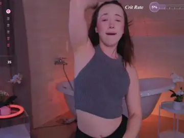 Trixiie  live sex cam
