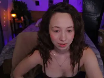 Trixiie  live sex cam
