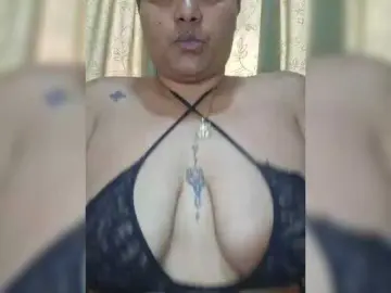 Kinberlyn  live sex cam
