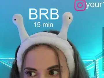 -VikkiL0vesCheese-  live sex cam