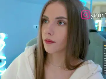 -VikkiL0vesCheese-  live sex cam