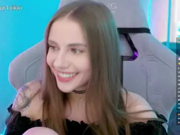 -VikkiL0vesCheese-  live sex cam