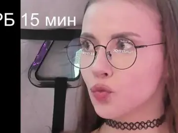 -VikkiL0vesCheese-  live sex cam