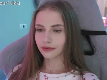 -VikkiL0vesCheese-  live sex cam