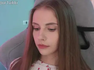-VikkiL0vesCheese-  live sex cam