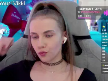 -VikkiL0vesCheese-  live sex cam