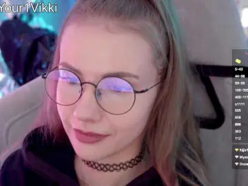 -VikkiL0vesCheese-  live sex cam