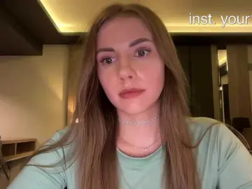-VikkiL0vesCheese-  live sex cam