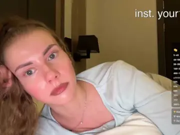 -VikkiL0vesCheese-  live sex cam