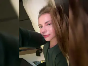 -VikkiL0vesCheese-  live sex cam