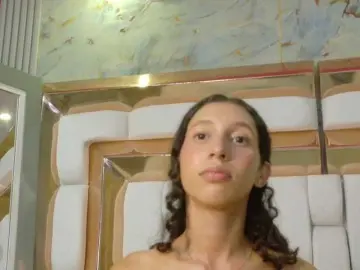 Beautifulskinny18  live sex cam