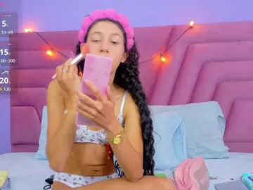 Beautifulskinny18  live sex cam