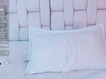 Beautifulskinny18  live sex cam