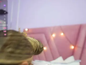 Beautifulskinny18  live sex cam
