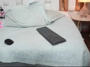Beautifulskinny18  live sex cam