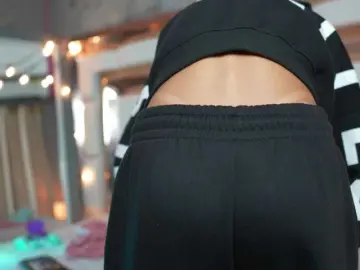 Beautifulskinny18  live sex cam