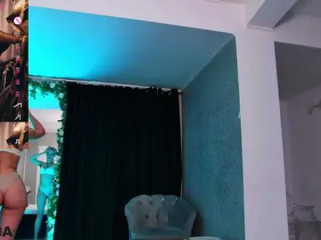 SelenaDaze  live sex cam