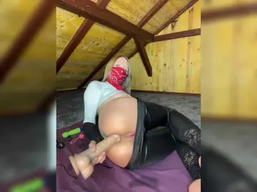 TataEscobar  live sex cam