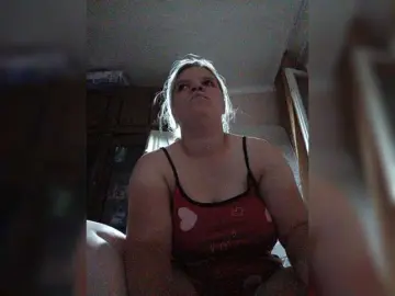 Vikki3011  live sex cam