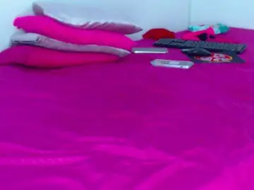 Milytylor  live sex cam