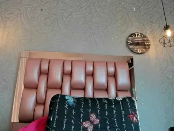 KOURTNEY-  live sex cam