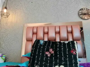 KOURTNEY-  live sex cam