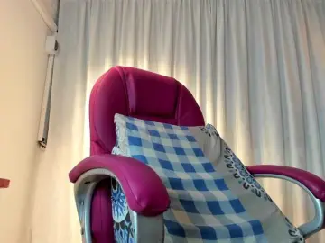 KOURTNEY-  live sex cam