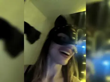 SerenKirk  live sex cam