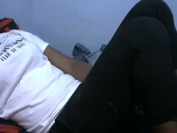 Sexypretty01  live sex cam