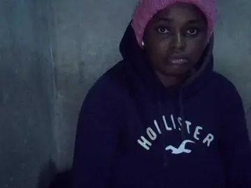 Sexypretty01  live sex cam