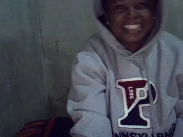 Sexypretty01  live sex cam