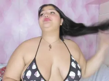 TaniaBellini  live sex cam