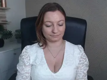 AngelaLove13  live sex cam