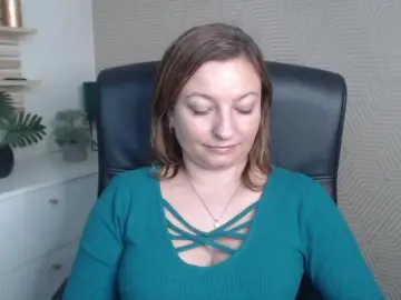 AngelaLove13  live sex cam