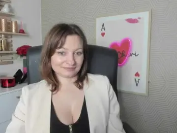 AngelaLove13  live sex cam