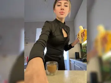 Alina-13-1  live sex cam
