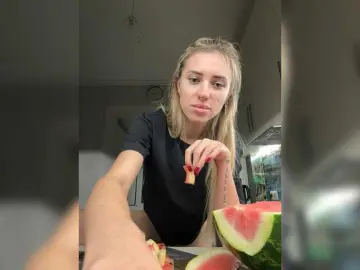 Alina-13-1  live sex cam