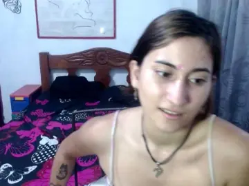 LadyMilk  live sex cam