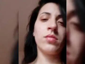 Madalina10  live sex cam