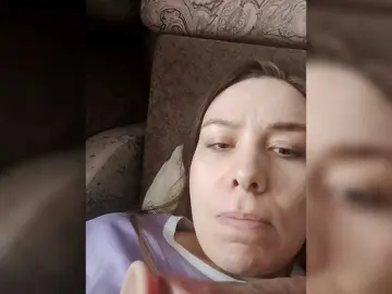 MelaniaMea  live sex cam