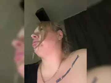 RobinLili  live sex cam