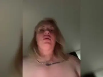 RobinLili  live sex cam