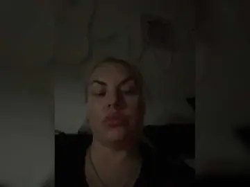 RobinLili  live sex cam