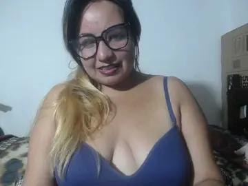 Jones-scarlet  live sex cam