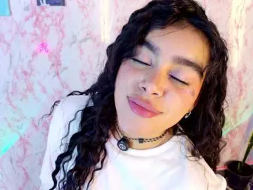 Laurencamila1  live sex cam