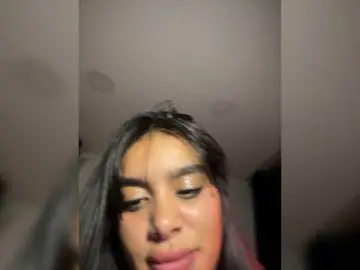 Laurencamila1  live sex cam