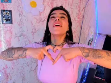 Laurencamila1  live sex cam