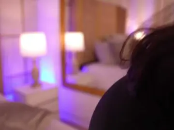 Lyrabellini  live sex cam