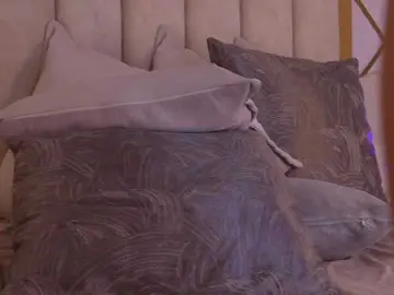 Lyrabellini  live sex cam